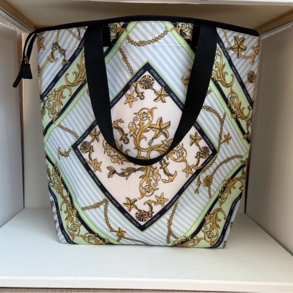Victoria's Secret Nautical Baroque Insulated Tote Bag. - Picture 12 of 12